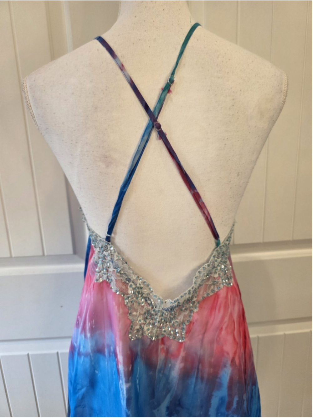 Gimmicks by BKE Beaded Tie Dye Babydoll Dress Sz L Crisscross Back Fairycore - Picture 8 of 10